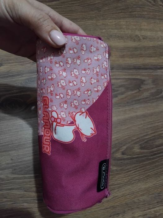 Piórnik dla dziewczynki