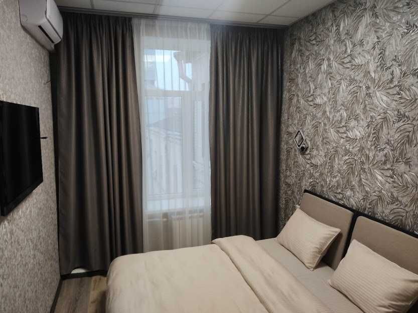 Star City хостел, метро Вокзальна, Університет. Вокзал