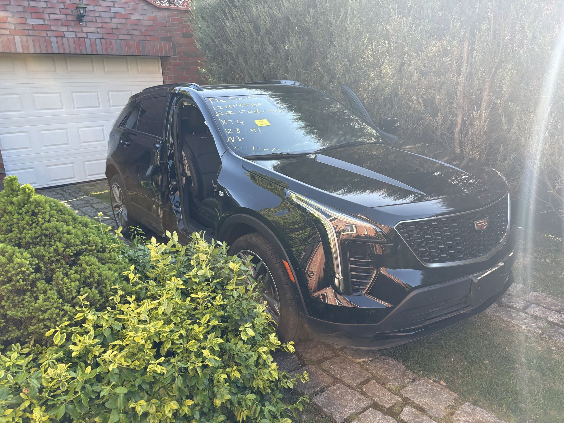 Cadillac XT4 Cadillac XT4 350T w kraju po cle, VAT, akcyzie + drzwi przód i tył