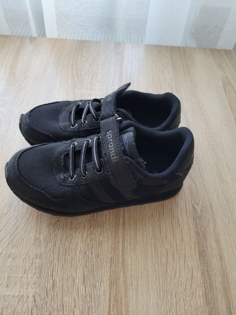 Sprzedam adidasy chłopięce