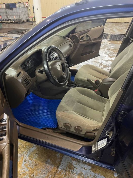 Продам Мазда 323 Автомат