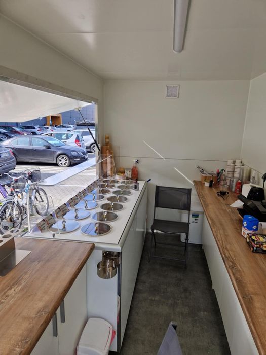 Sprzedam przyczepę do sprzedaży lodów