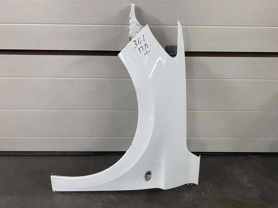 Крило крыло переднє Peugeot 301 2013-2024р. 9674790680,9674790780