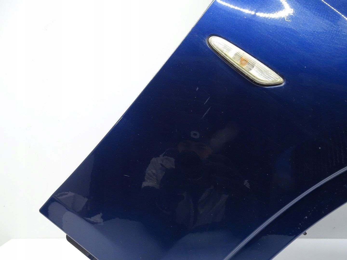 BŁOTNIK PRAWY PRZÓD PRZEDNI BMW X1 E84 09-12R LAK A76 TIEFSEEBLAU METALLIC