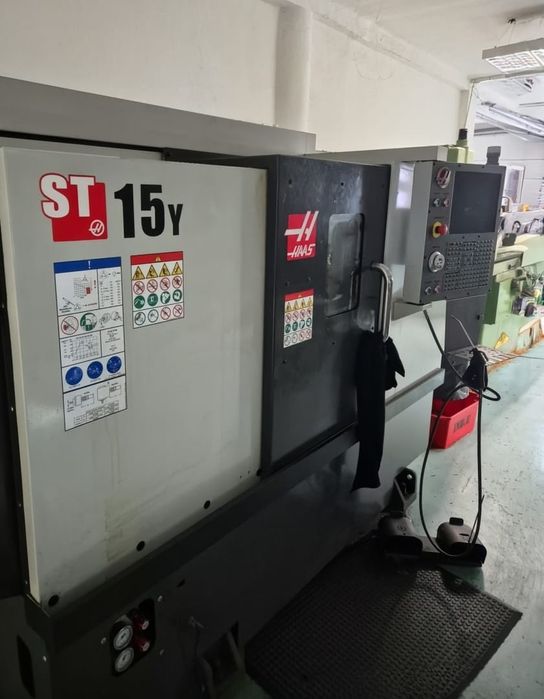 Токарний станок С ЧПУ Haas ST 15Y