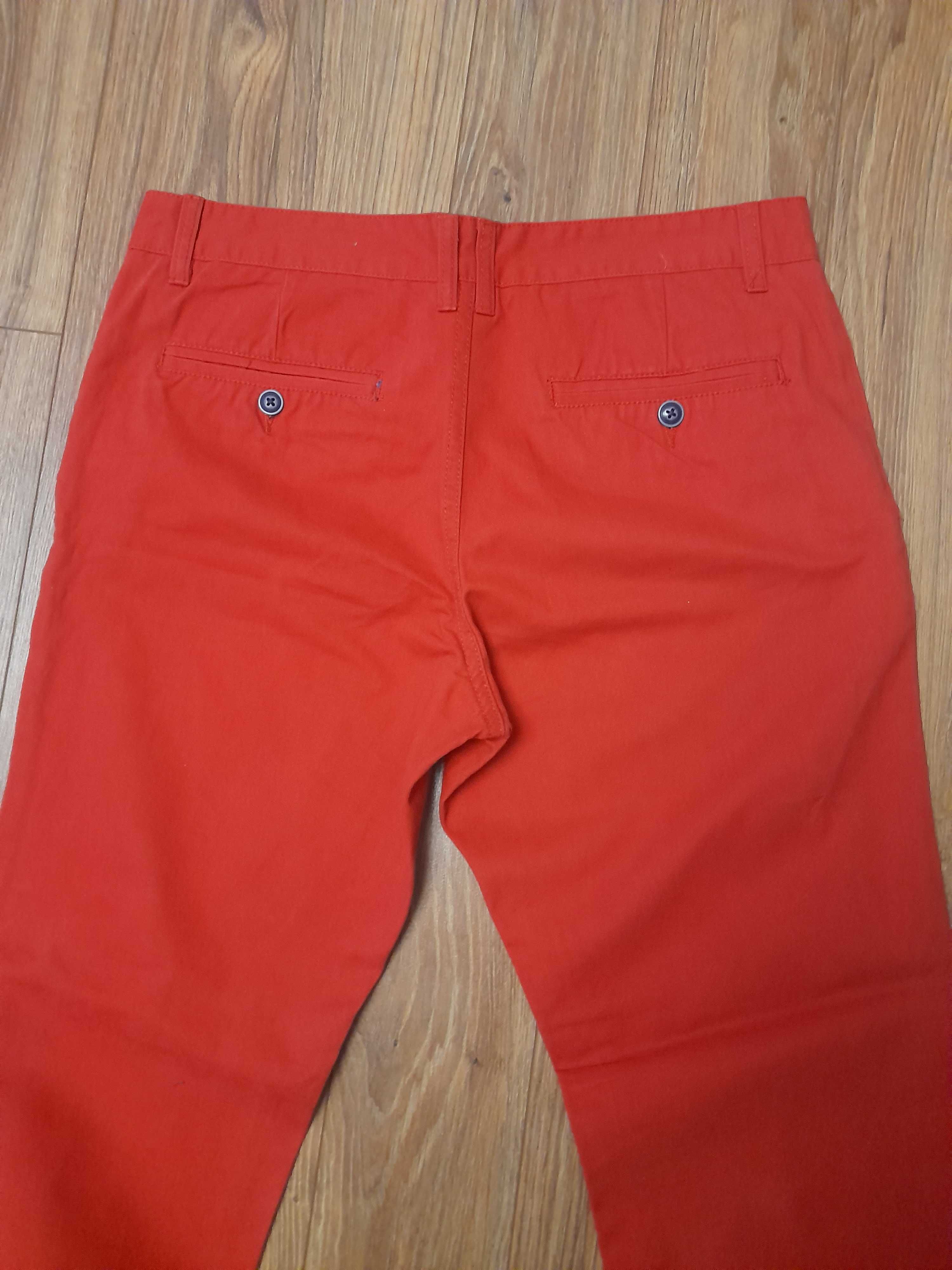 Czerwone spodnie męskie Livergy r.52