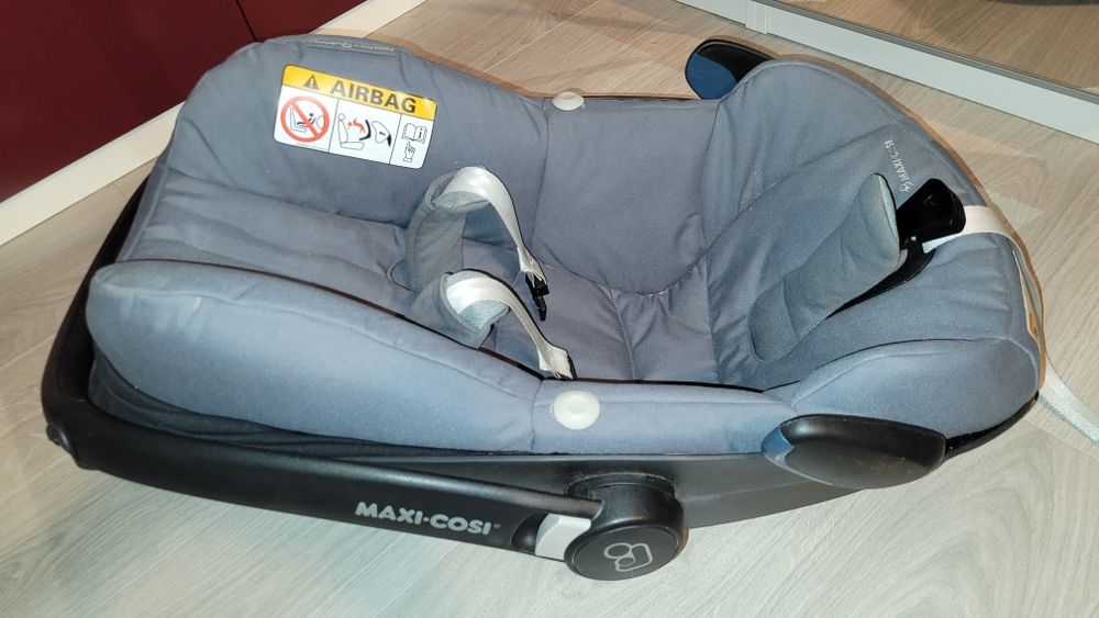 Fotelik samochodowy 0-13 kg - łupina - MAXI COSI + baza