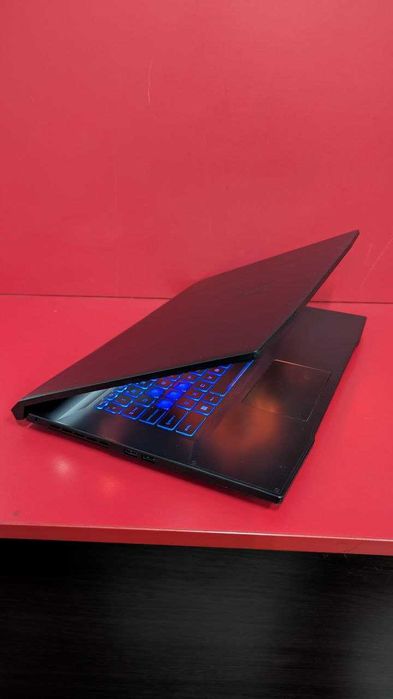 MSI KATANA 17 B12VGK на NVIDIA GeForce RTX 4070(8GB)