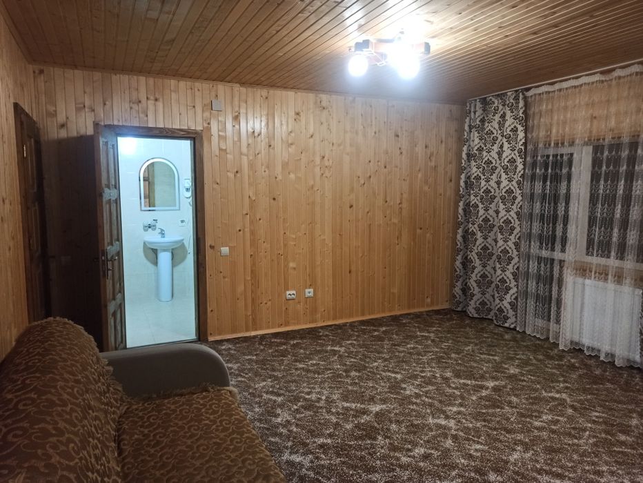 Проживання і відпочинок у Карпатах