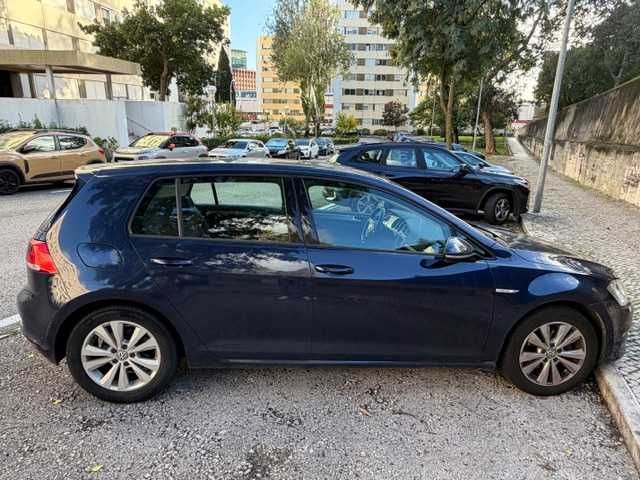 Volkswagen Golf 1.6 TDI BlueMotion Confortline
