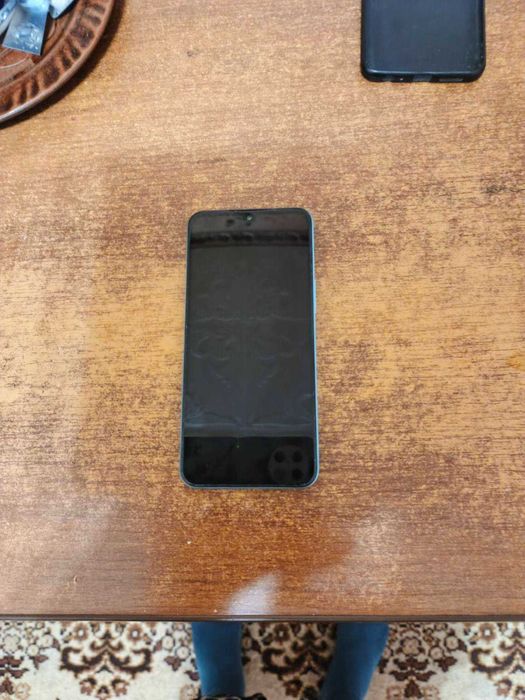 продам смартфон  Infinix X663B