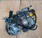Паливний насос високого тиску ZEXEL Covec WLE713800A 104700-0551