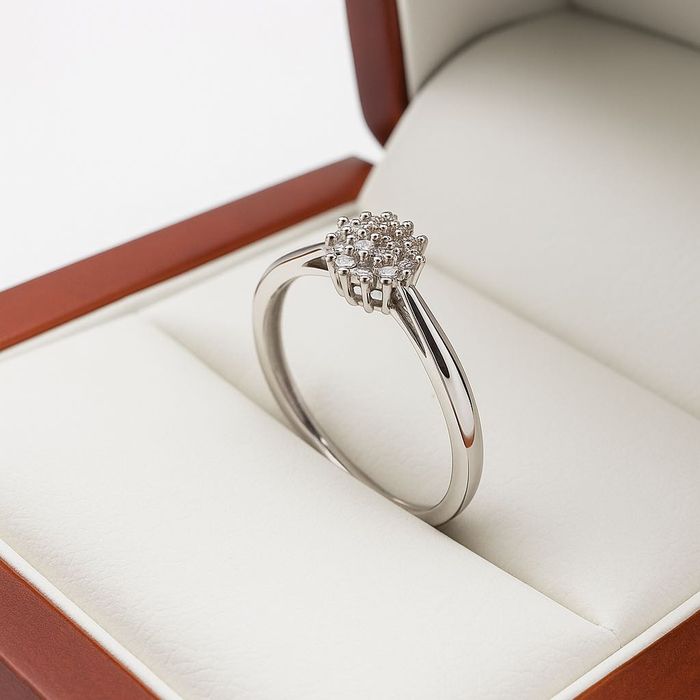 WYPRZEDAŻ Złoty pierścionek APART 585 z Brylantem 0.1 CT Zaręczynowy