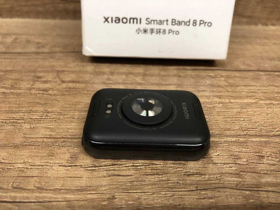 Годинник фітнес браслет Xiaomi Smart Band 8 Pro чорний
