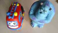 Carro bombeiros Toys & Us + Sully da Monsters & co. Disney/Pixar