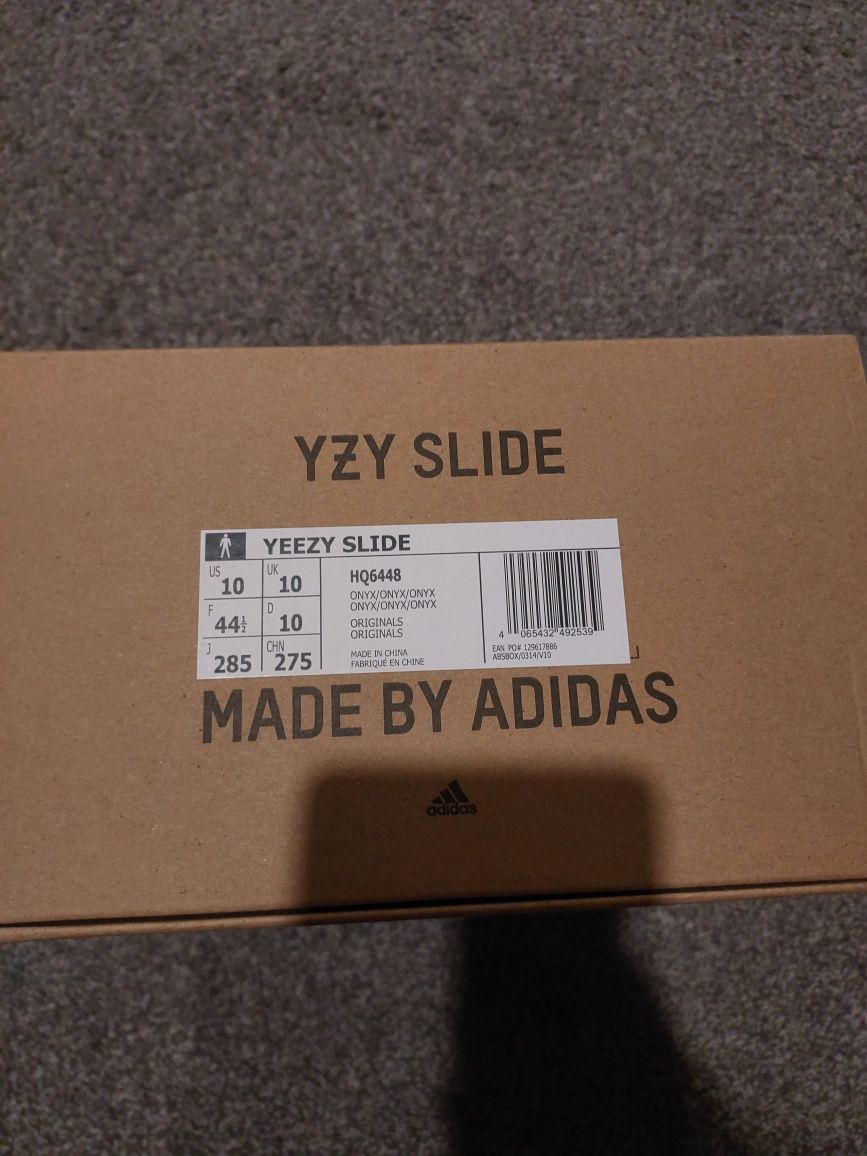 Yeezy slides Onyx 44,5