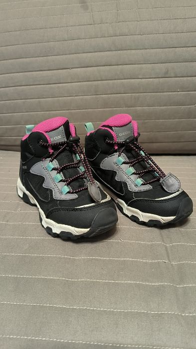 Детские демисезонные термо ботинки для девочки Geox