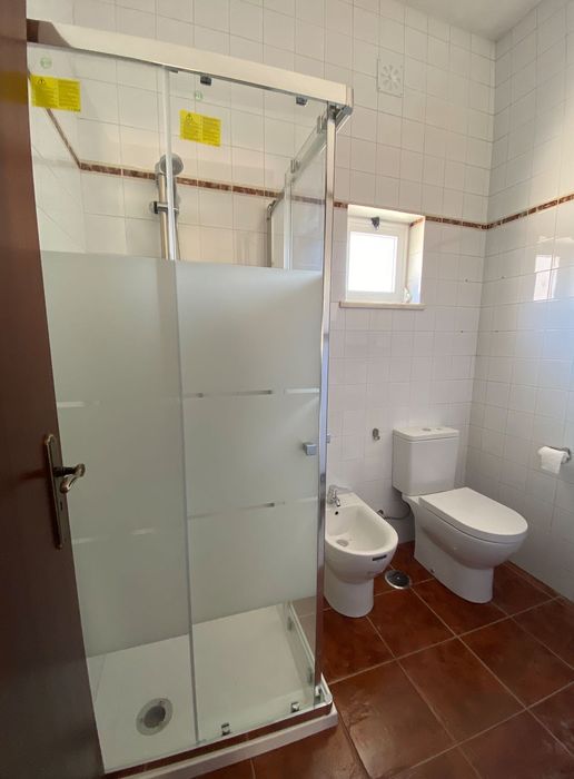 T2 Odeceixe, no centro, totalmente mobilado e cozinha equipada