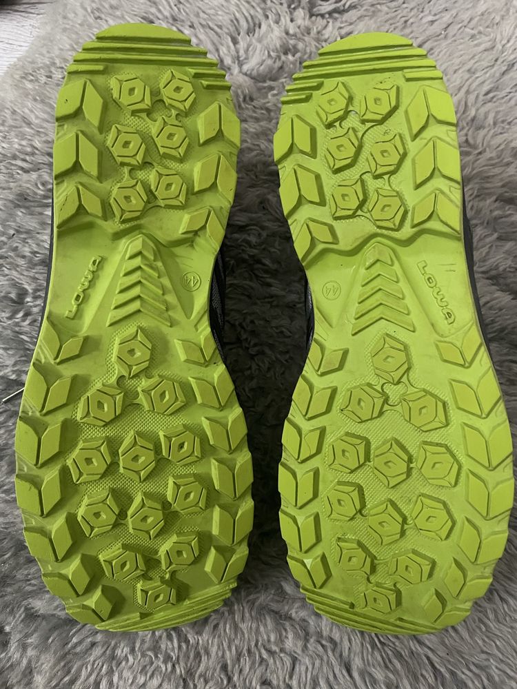 Чоловічі захисні кросівки Lowa LARROX Work GTX grey Lo S3 CI