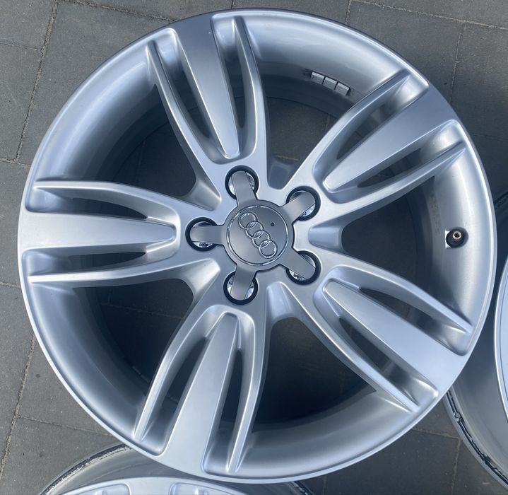 Felgi aluminiowe 17” Audi Q3 8U0 83A A3 8Y A4 B7 A6 C6 5x112 ET 33