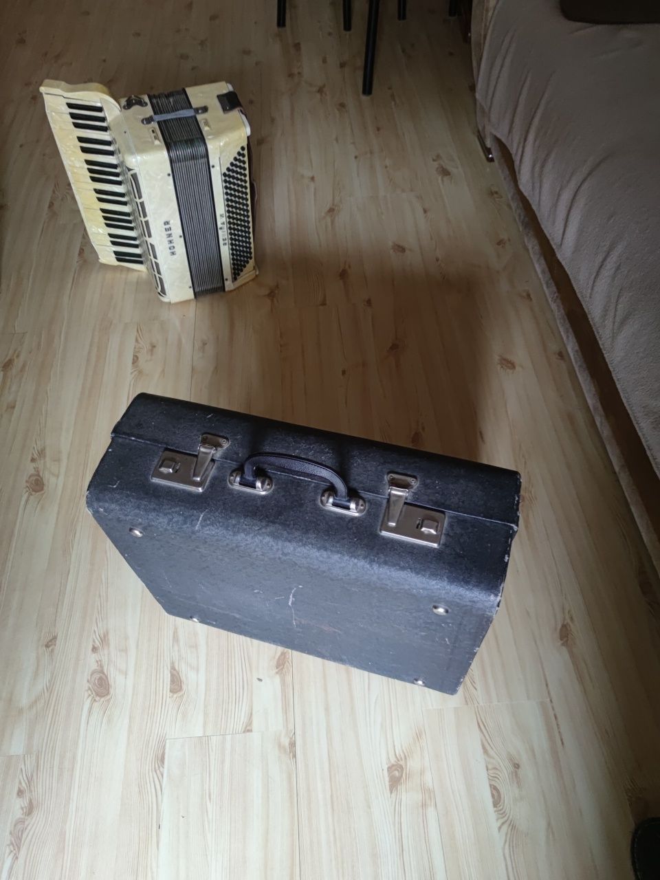Akordeon Hohner Regina VI damski 120
