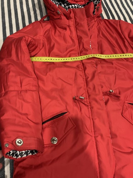 Зимова двостороннЯ куртка ,червоного коліру