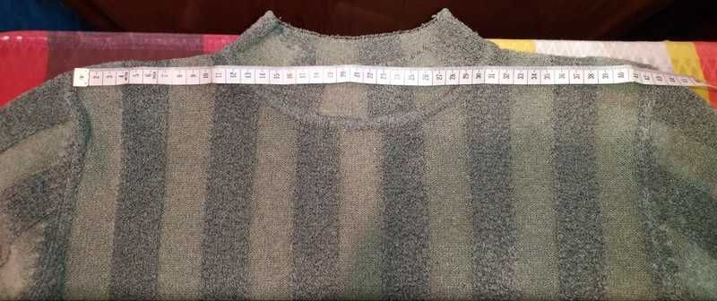 Długi sweter w pasy