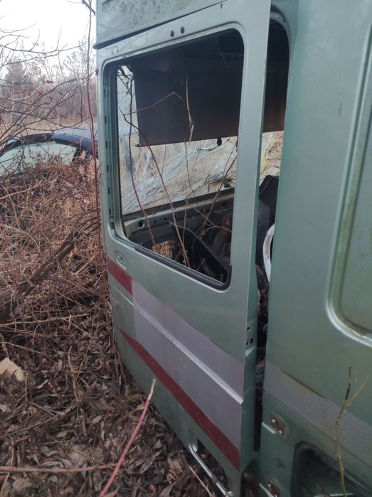 Продам двері з дафа 2008рік