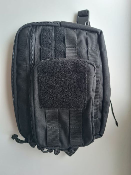 Нагрудна сумка чорна