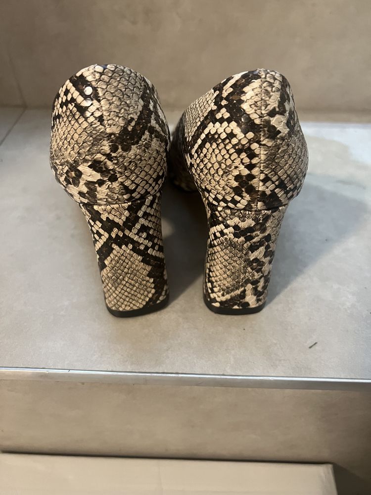 Buty skóra węża Reserved r.36 lub 35,5