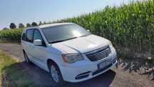 Chrysler town and country