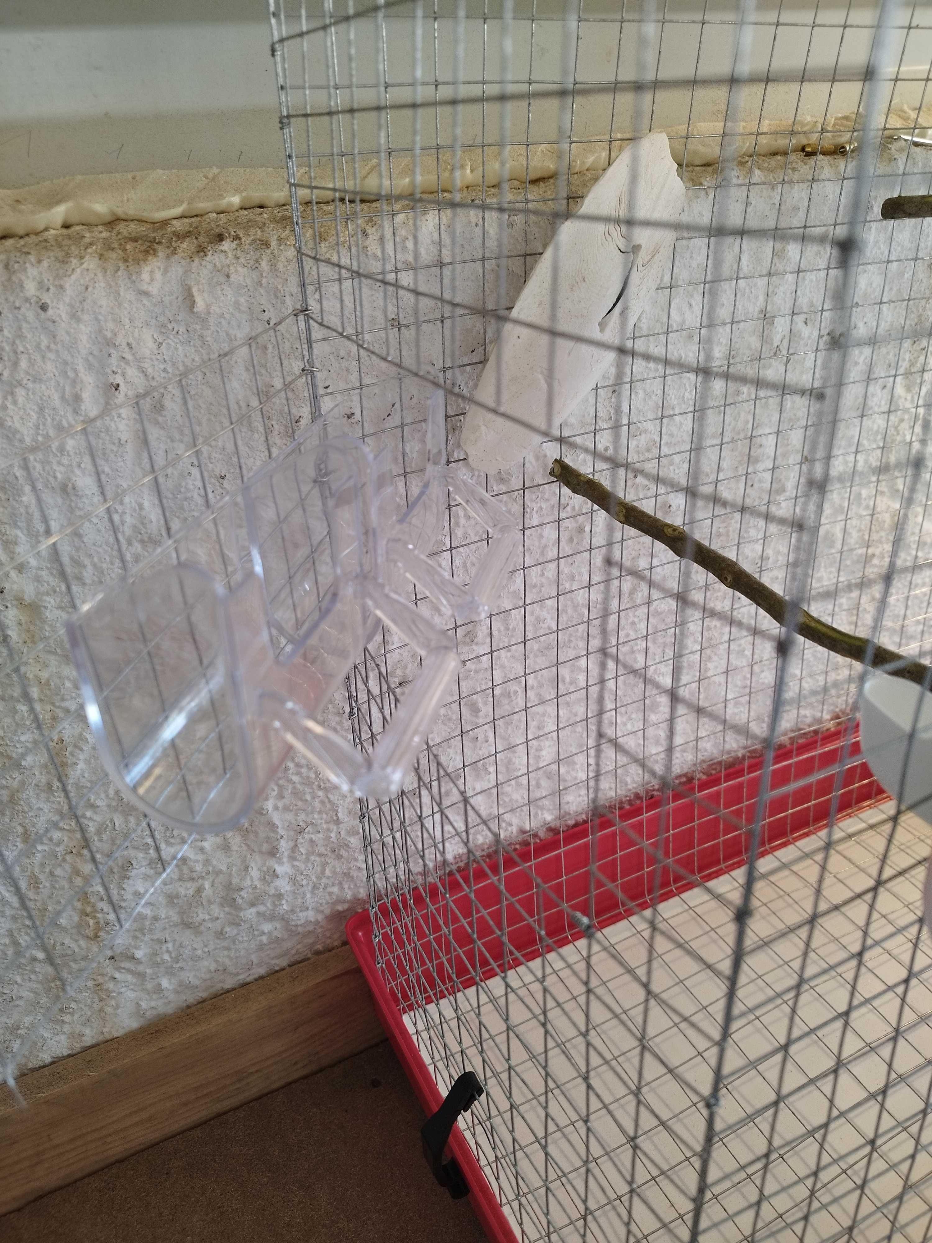 Gaiolas artesanais para pássaros