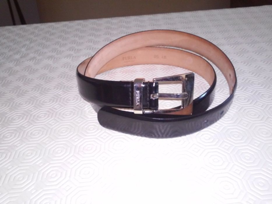 Cinto preto Furla