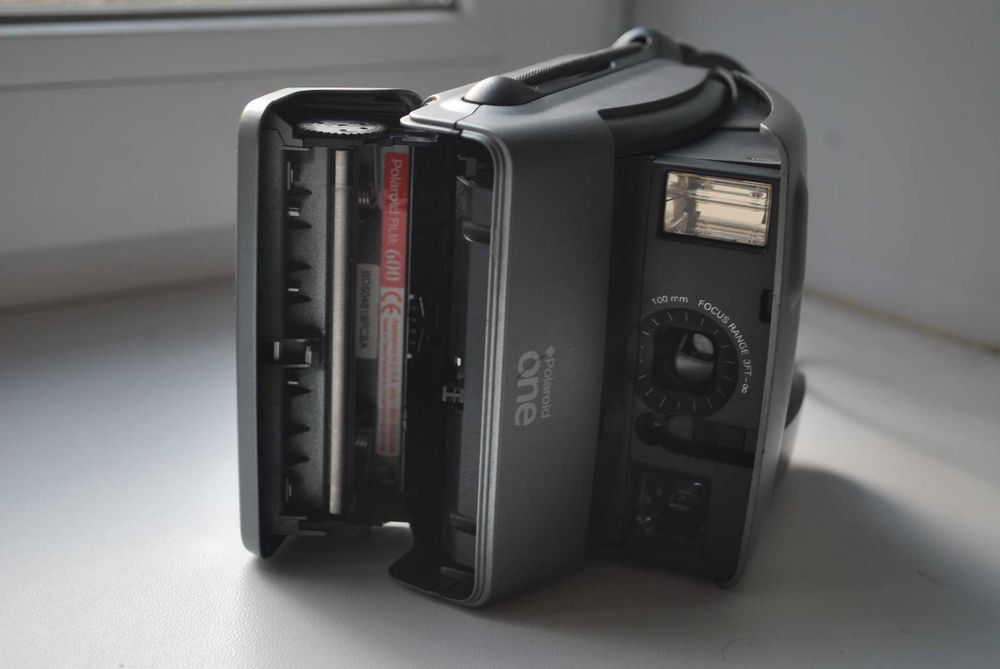 Polaroid One под 600 картридж