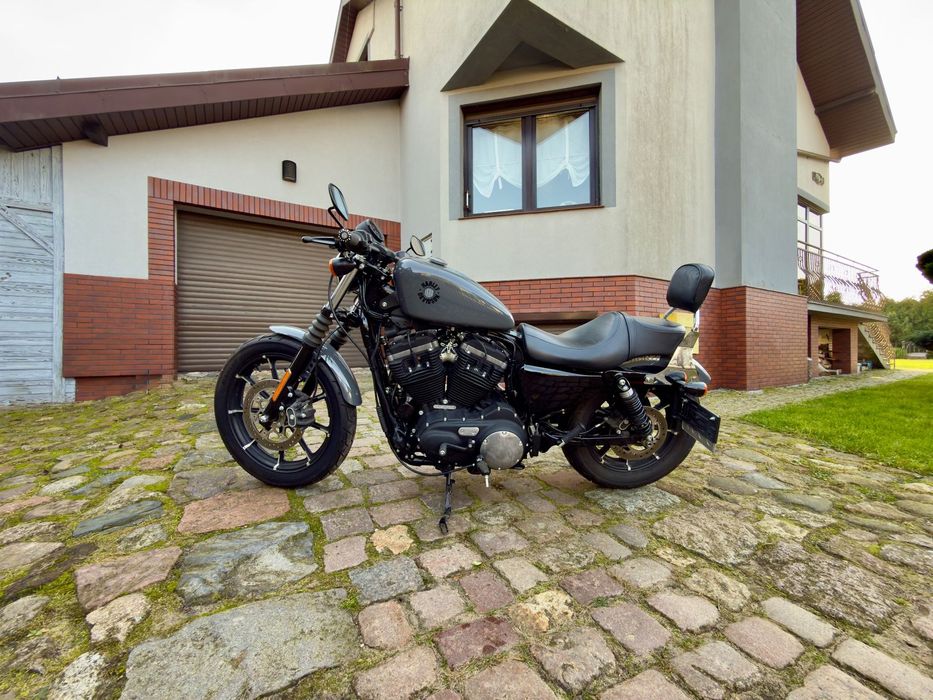 Harley-Davidson Sportster Iron 883