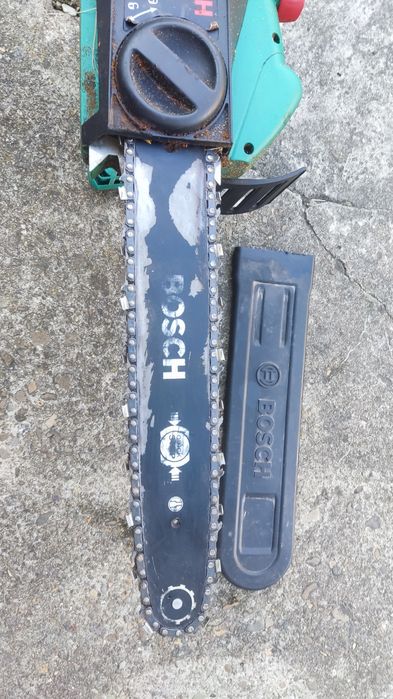 Електрична ланцюгова пилка Bosch AKE 35S