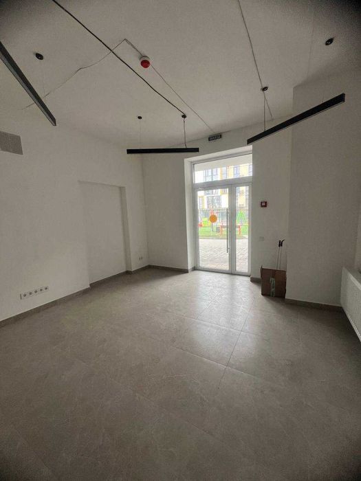 Продаж комерційного приміщення в U-home