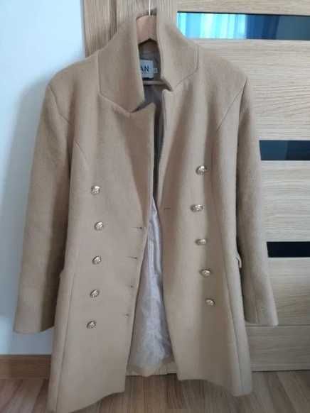Płaszcz wełniany camel EDAN r. 38