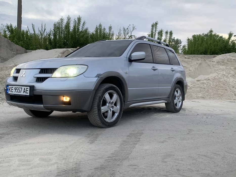 Продам Mitsubishi Otlander 1