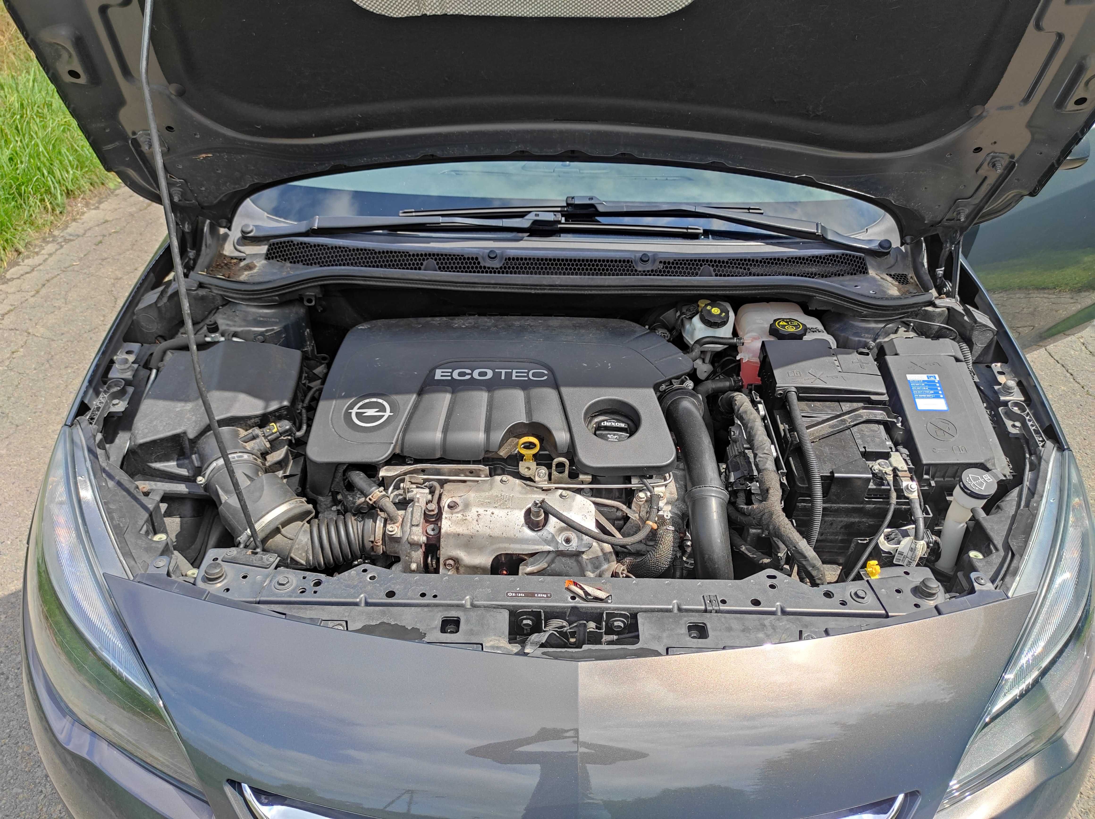Opel Astra J 2016r. 1.6cdti 136km stan bdb