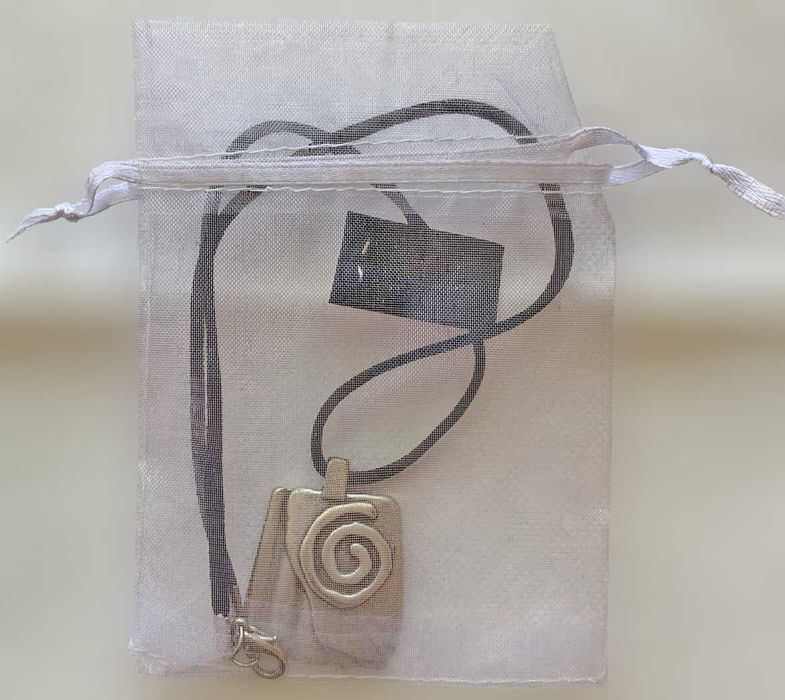Fio em Couro Espiral Enigmática, Novo/Exclusivo/Único