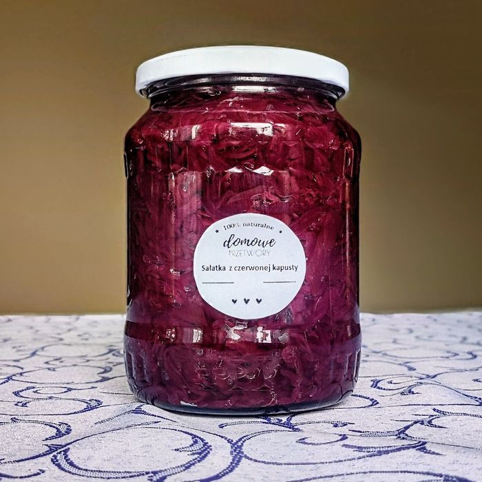 Domowe przetwory– zestaw kiszonek (ogórki, kapusta)