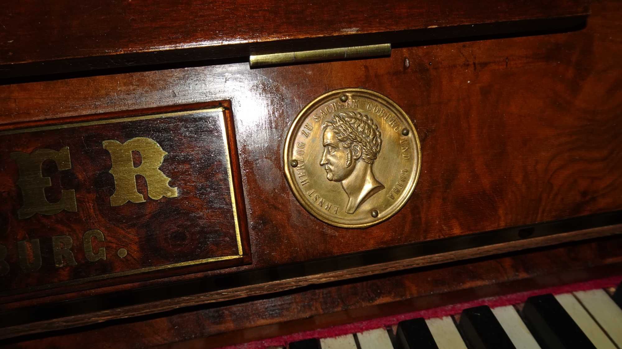 Pianino Wilhelm Emmer - Wrzesnia