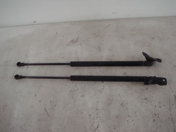 Amortecedor Tampa De Mala Toyota Corolla (_E12_)