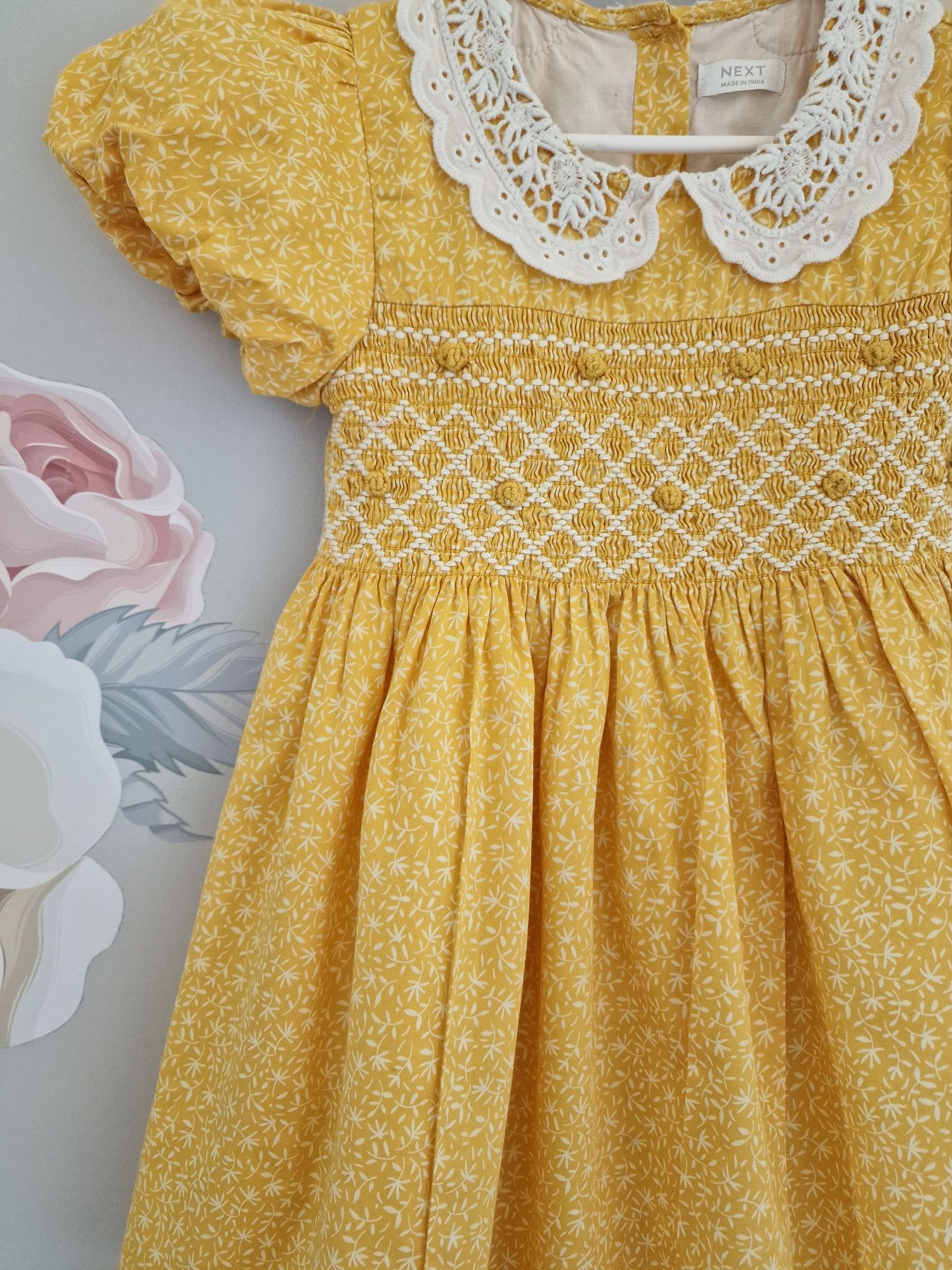 Sukienka letnia Next z krótkim rękawem roz 104cm