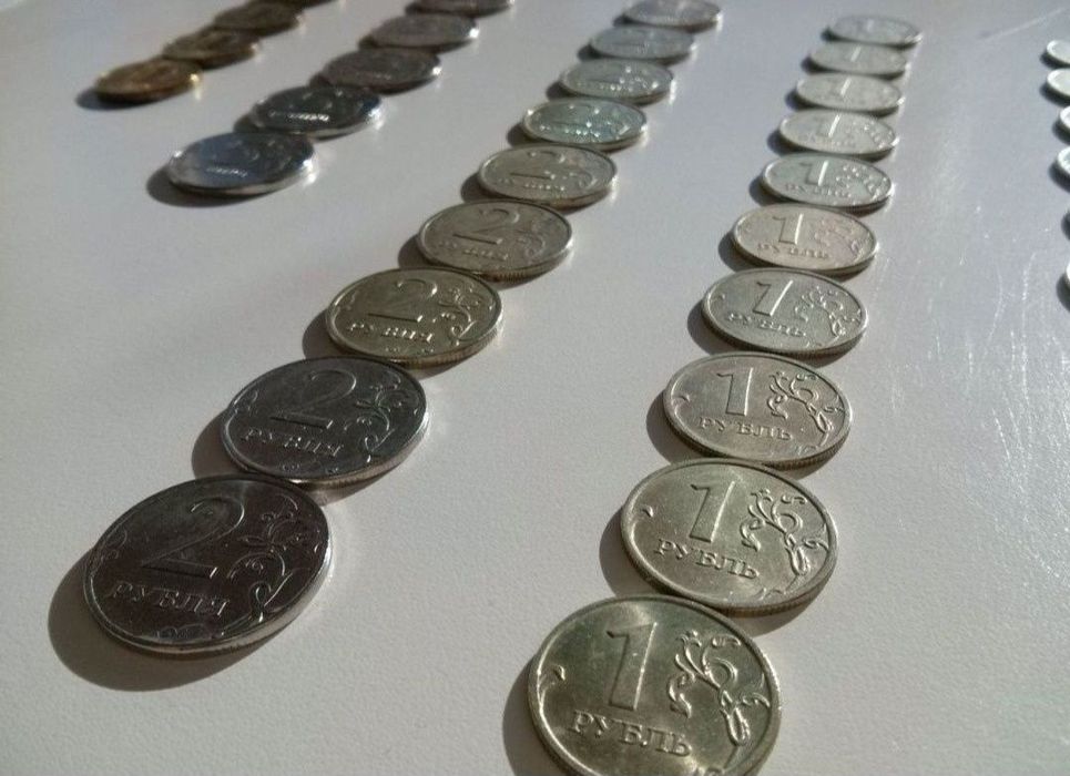 Колекційна монета копійка 10, 50 копеек 1 рубль, 2, 5, 10 рублей