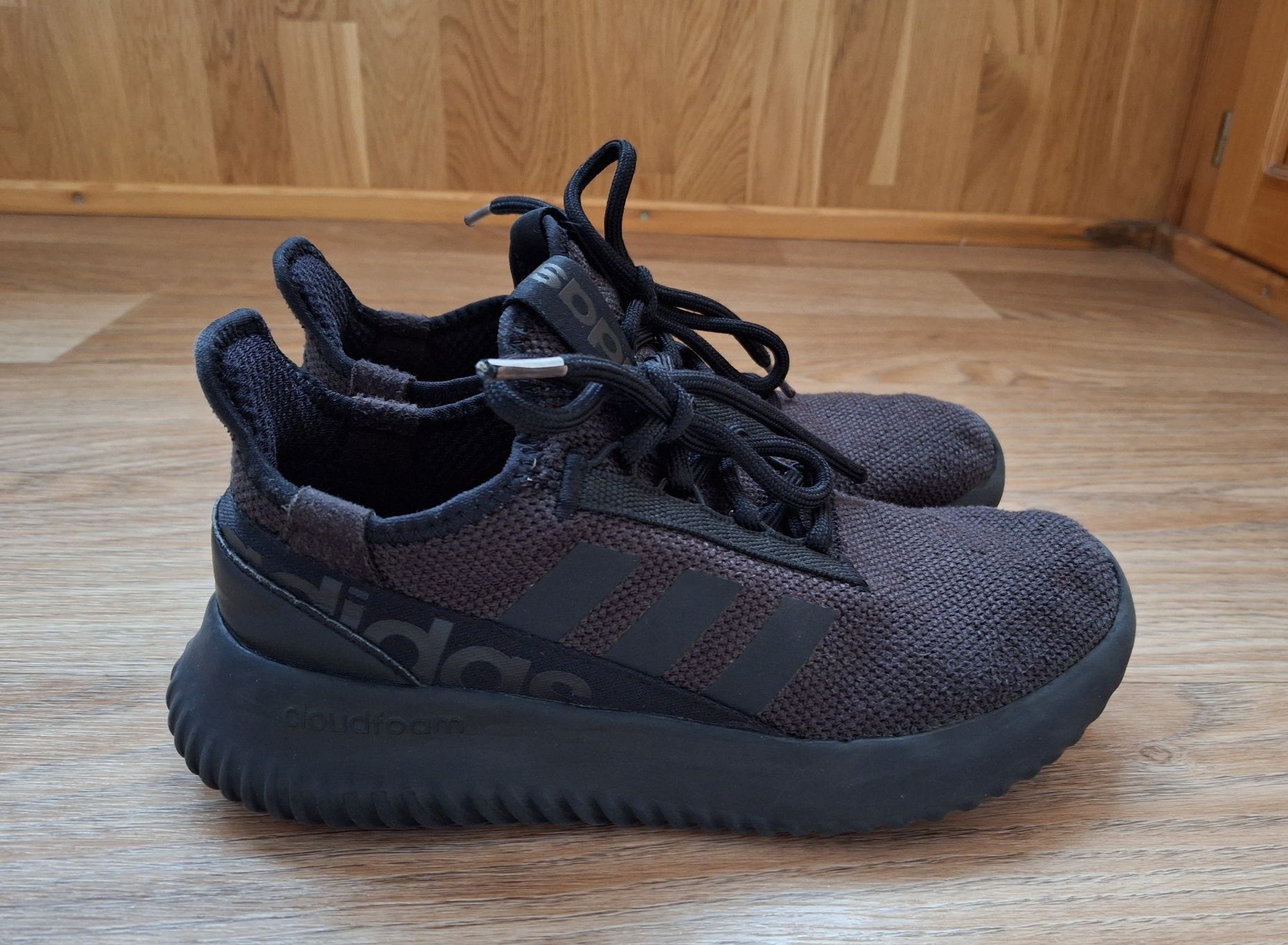 Кроссовки Adidas 38р.