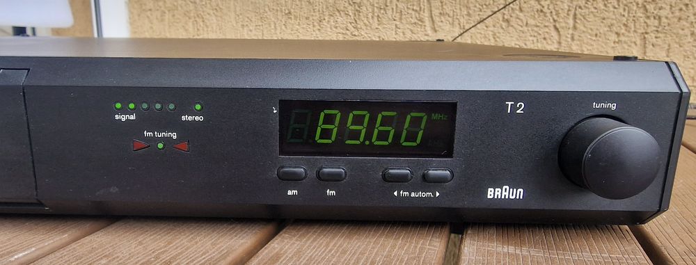 Tuner radiowy braun T2