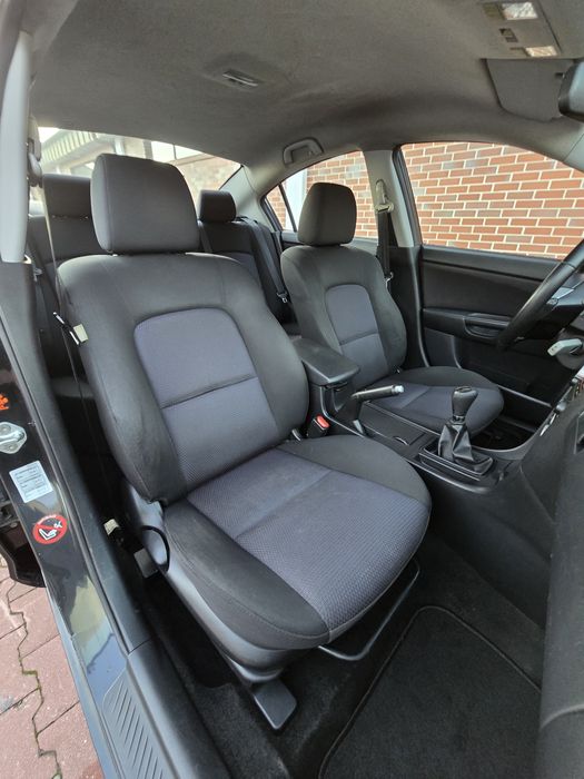 Mazda 3 1.6 Di Sedan 109cv