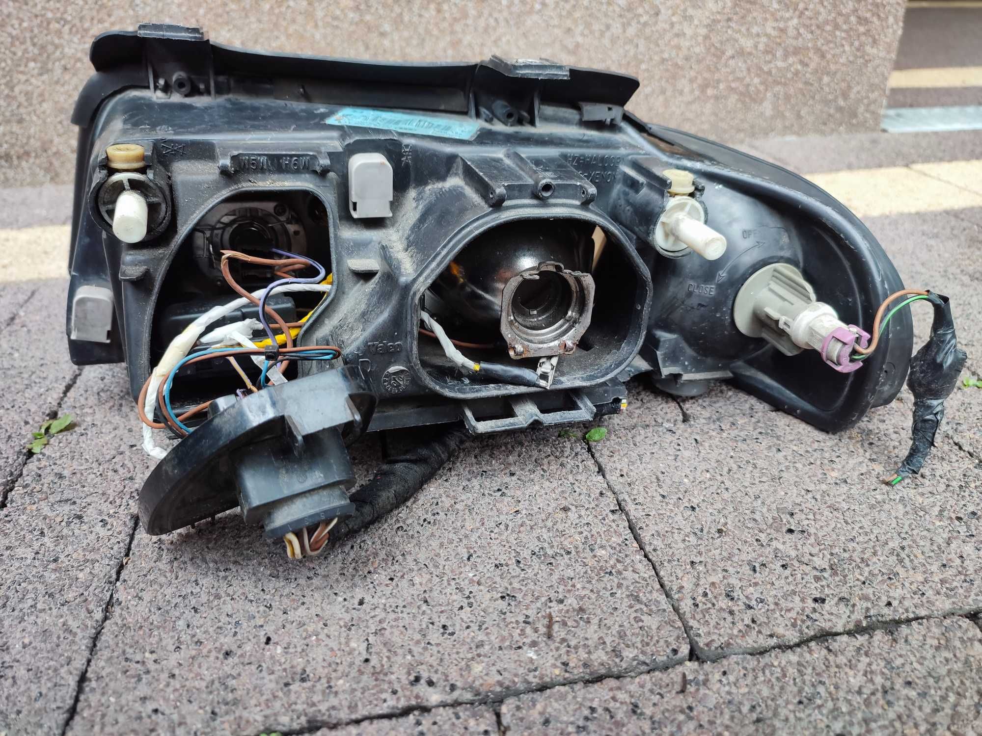 Lampa Przednia Prawa Valeo Audi A4 B5 Lift